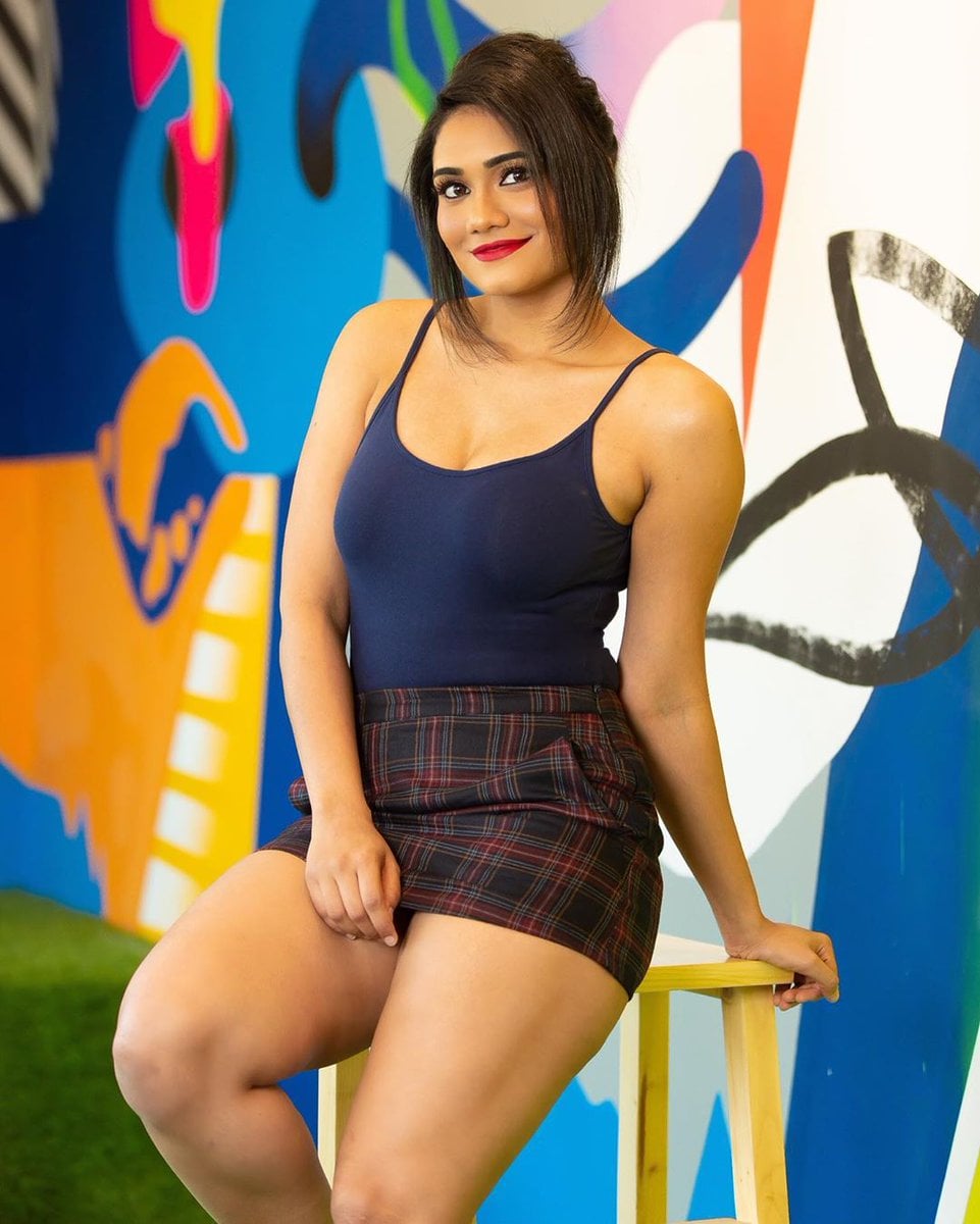 Richi Shah nude 8
