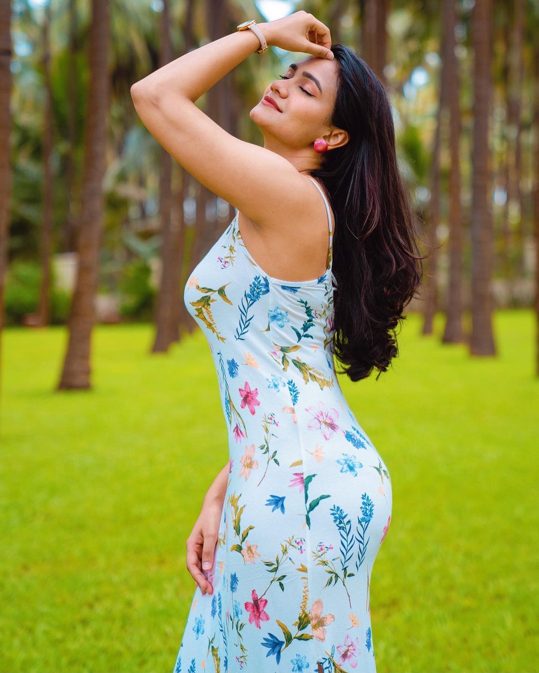 Richi Shah nude 9