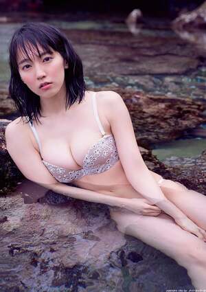 Riho Yoshioka nude 11