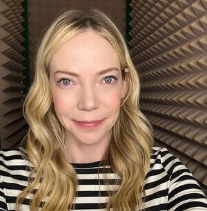 Riki Lindhome nude 6