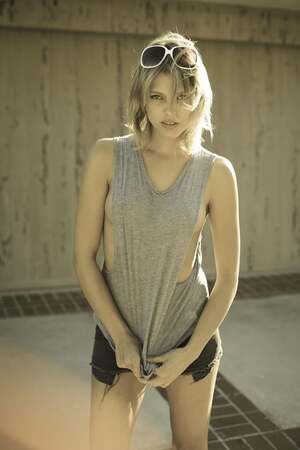 Riley Voelkel nude 3