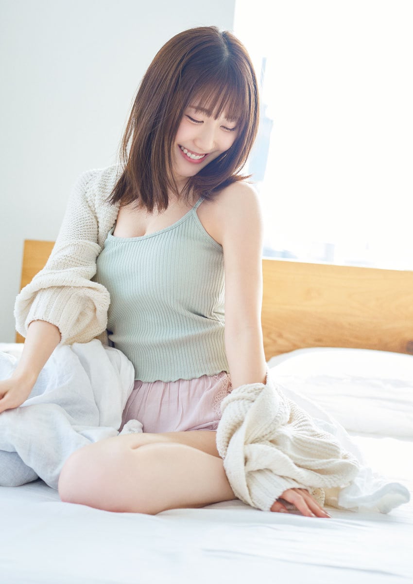 Rina Hidaka nude 4