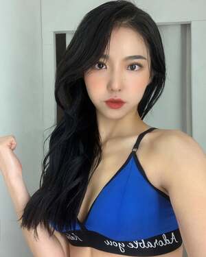 Rinye Fit nude 12