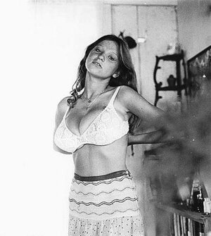 Roberta Pedon nude 12