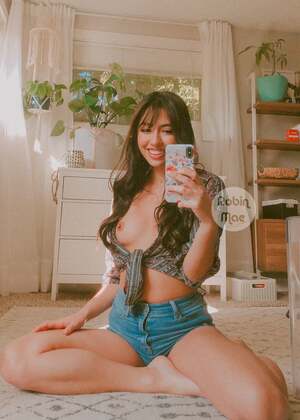 Robin Mae nude 8
