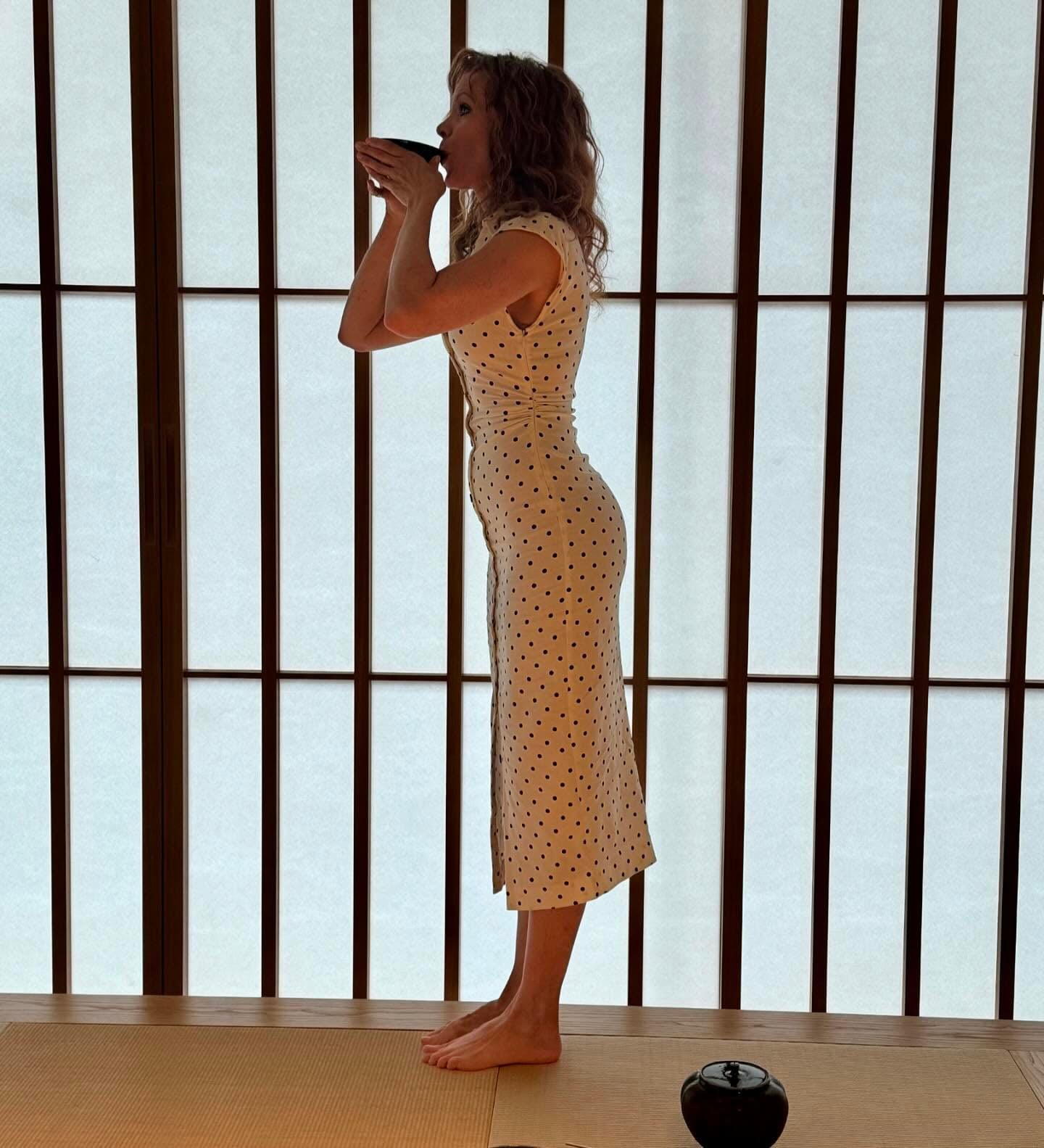 Robyn Lively nude 12