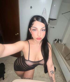 Roma Amor nude 8