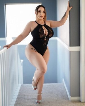 Romi Chase nude 11