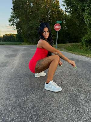 Ronika Eskins nude 8