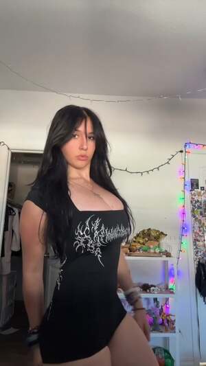 Ronnie Kickass nude 4