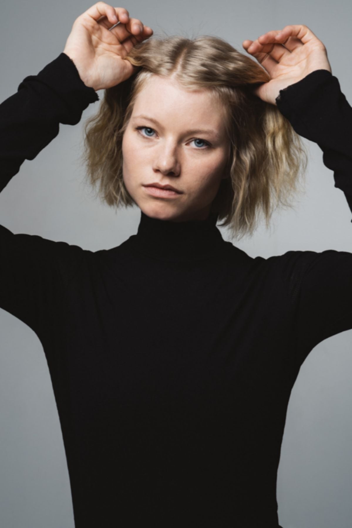 Roosa Soderholm nude 5