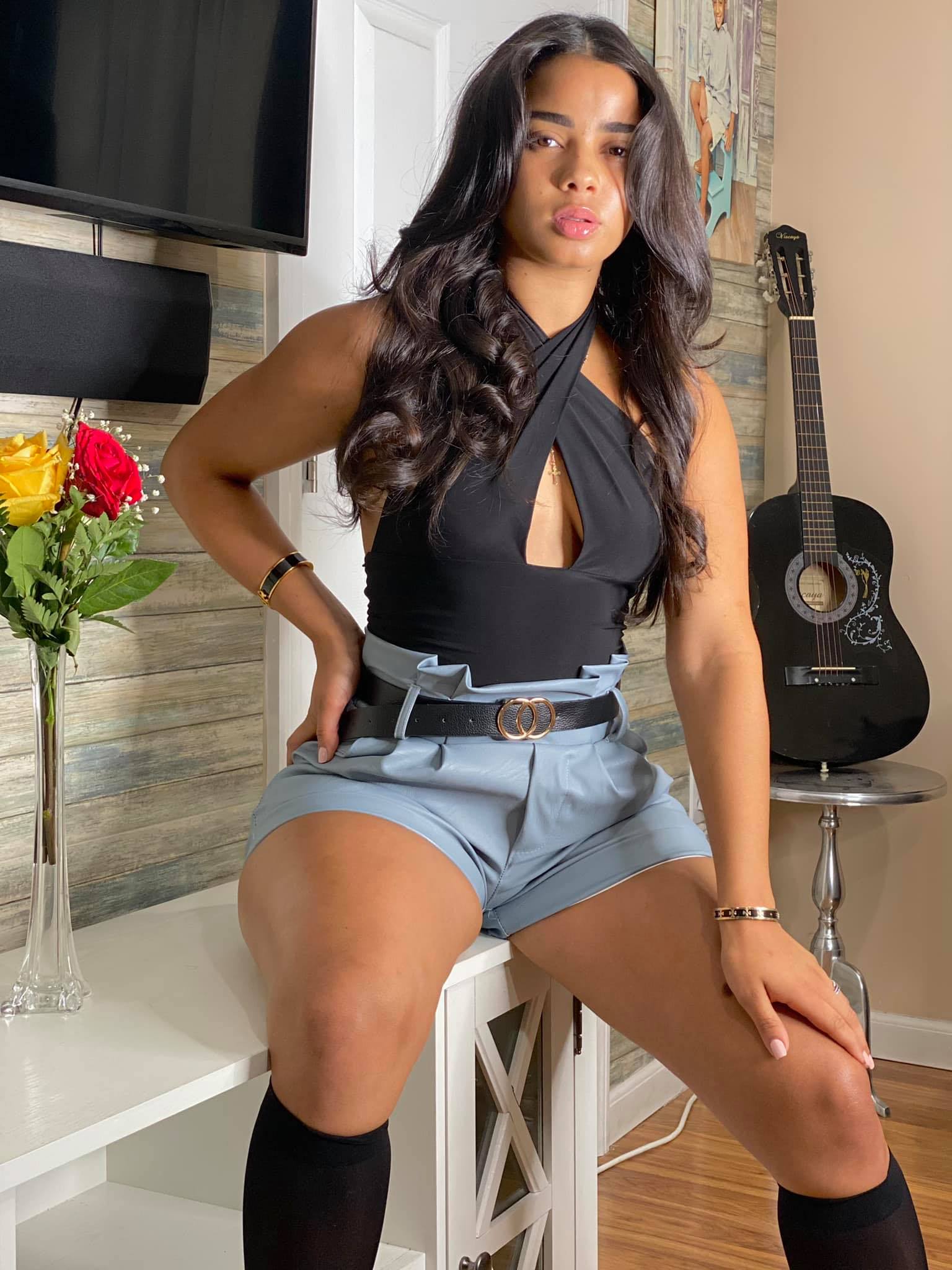 Rosairis Toribio nude 3