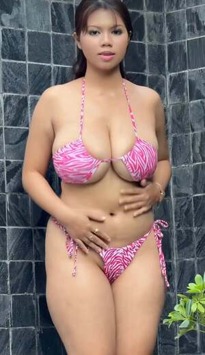 Rose Cutie nude 3
