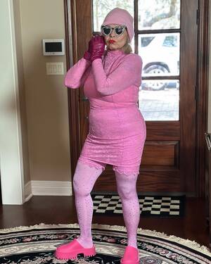 Roseanne Barr nude 7