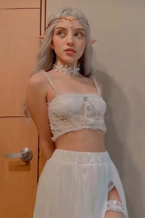 Roselina Andee nude 10