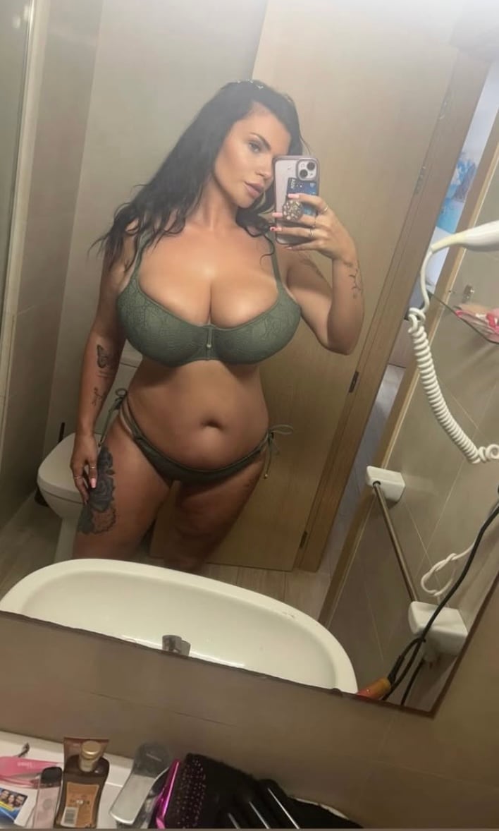 Rosie Amber Owen nude 10