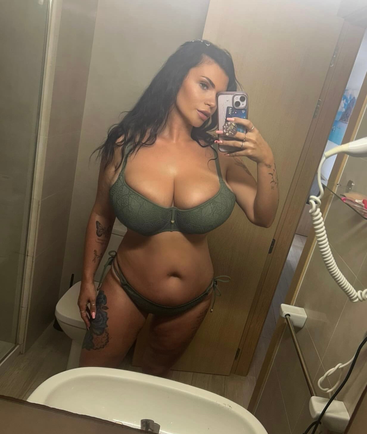 Rosie Amber Owen nude 8