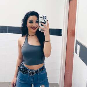 Roxanne Perez nude 10
