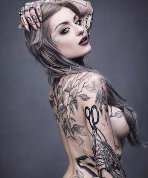 Ryan Ashley Malarkey nude 3