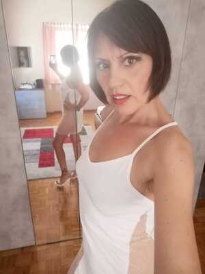Sabina Agos nude 5