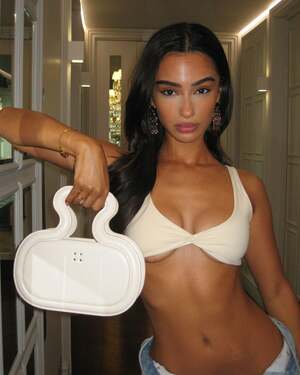 Sabrina Khouiel nude 11