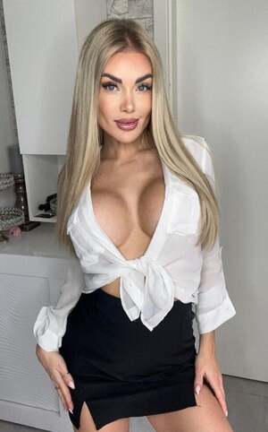 Sabrina Wlk nude 1
