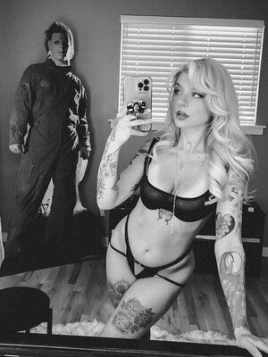 Sad Spice nude 10