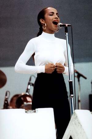 Sade Adu nude 7