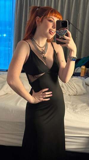 Saige Ryan nude 8