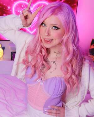 Sailor Linzor nude 9
