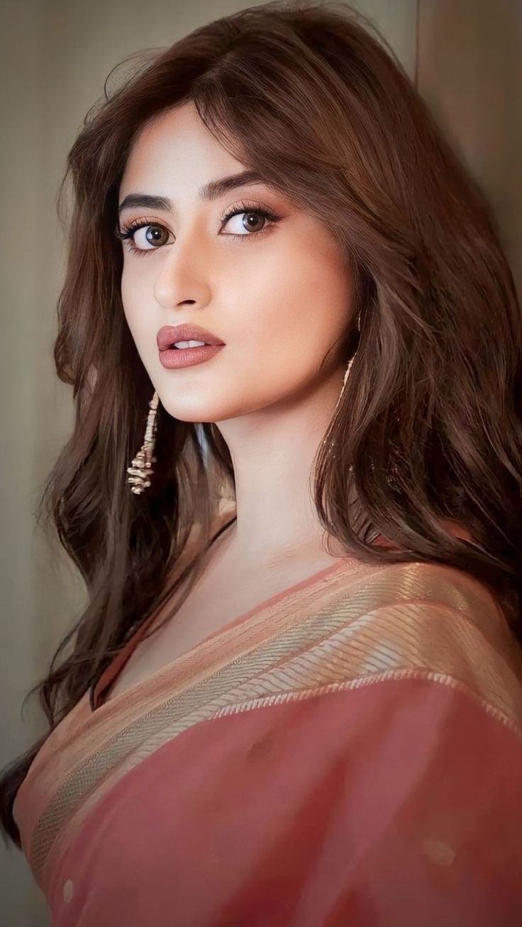 Sajal Ali nude 8