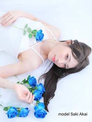 Saki Akai nude 10