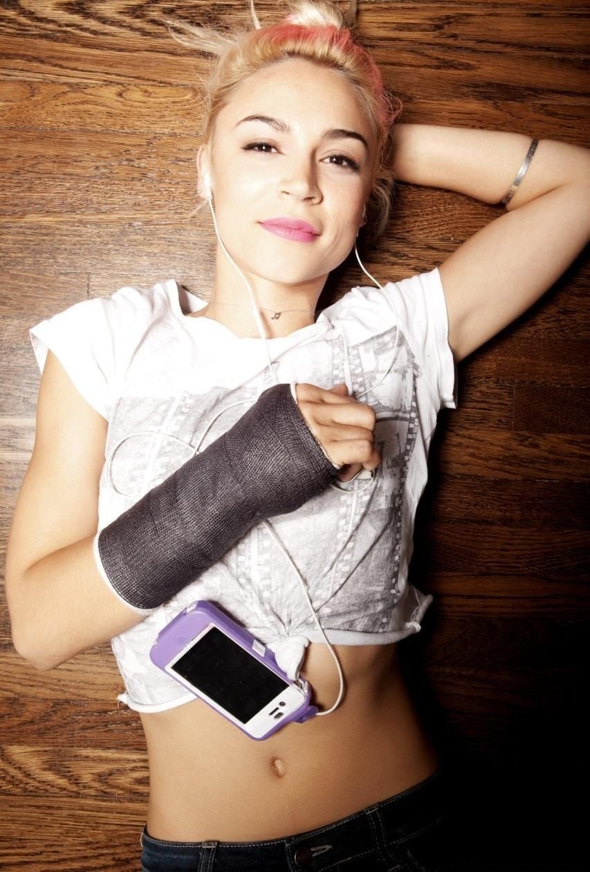 Samaire Armstrong nude 6