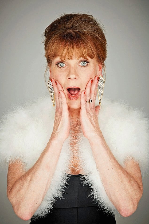 Samantha Bond nude 12