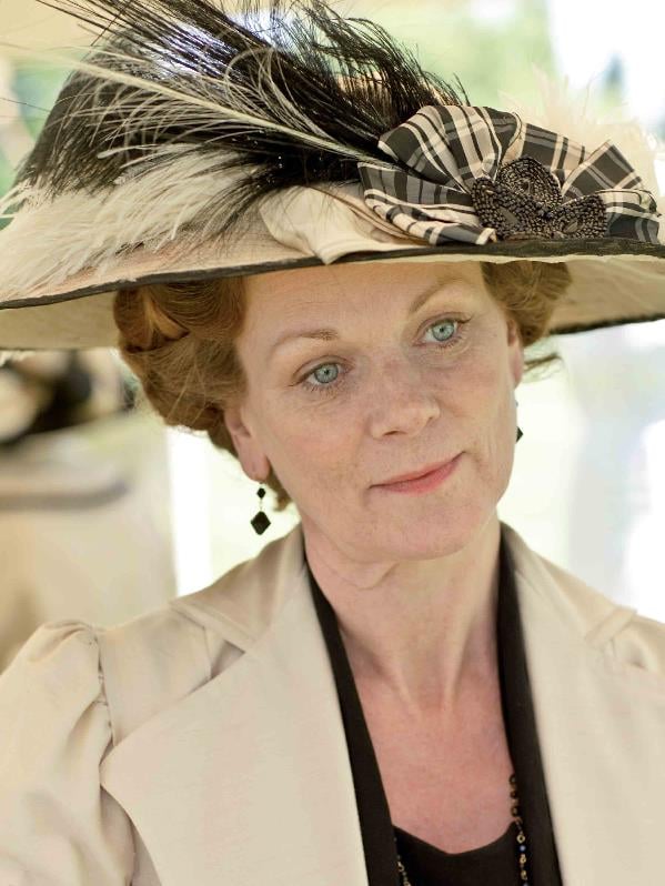 Samantha Bond nude 5
