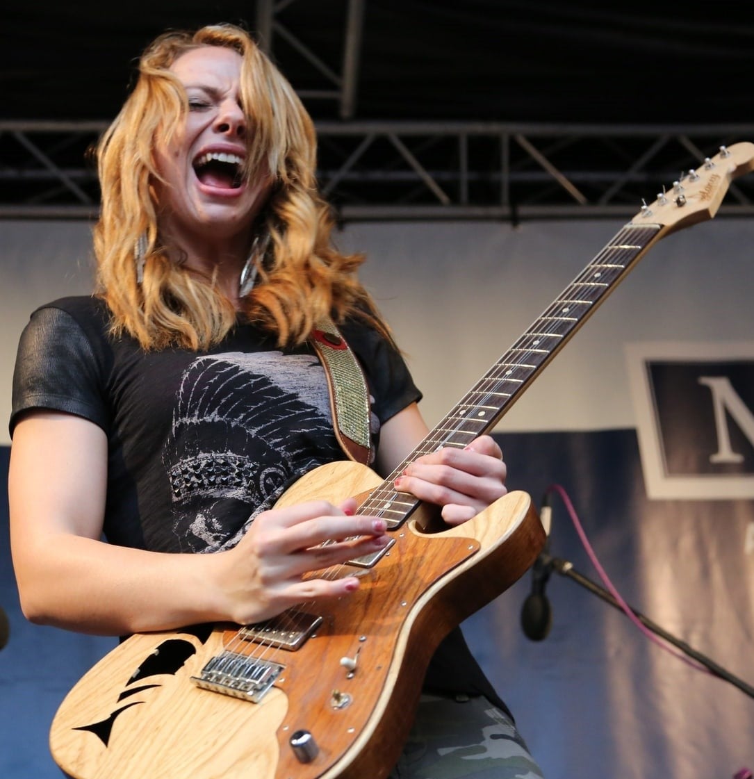 Samantha Fish nude 8