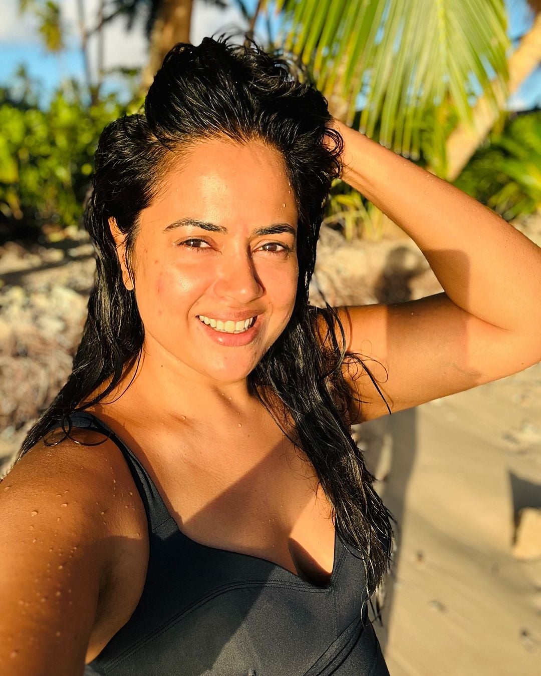 Sameera Reddy nude 7
