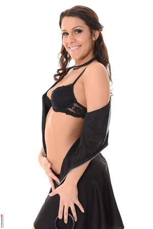 Samia Duarte nude 4