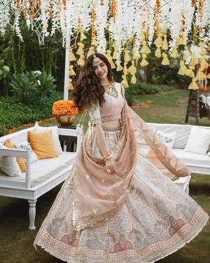 Sana Javed nude 9