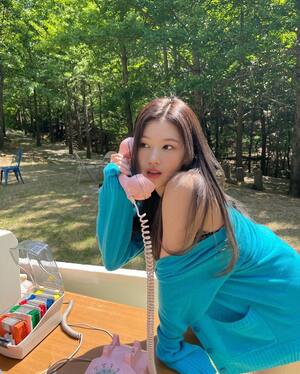 Sana Minatozaki nude 8