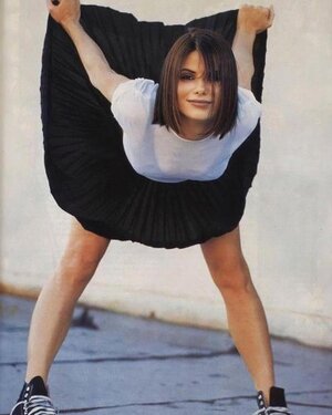 Sandra Bullock nude 10