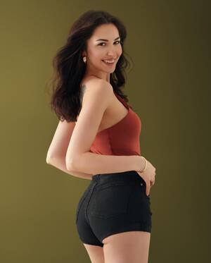 Sandra Godzik nude 4