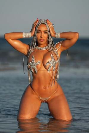 Sandra Santana nude 1