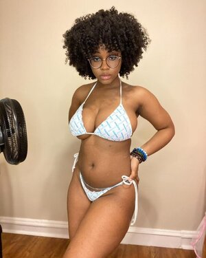 Santassweetest nude 10