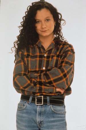 Sara Gilbert nude 5