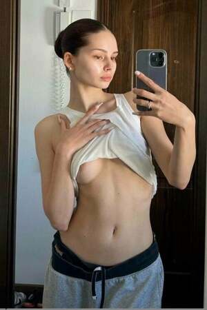 Sara Mia nude 8