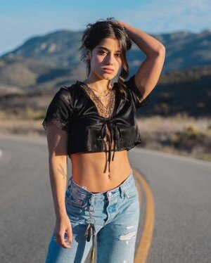 Sara Saffari nude 1