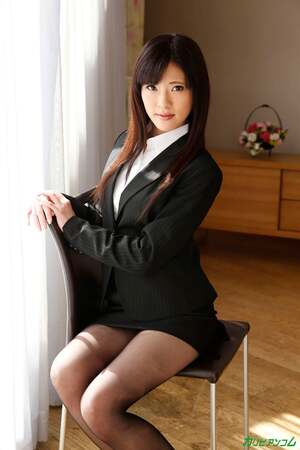 Sara Yurikawa nude 2