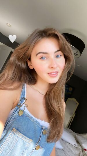 Sarah Carpenter nude 5