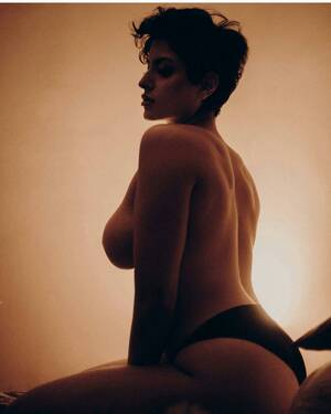 Sarah Ehsani nude 10